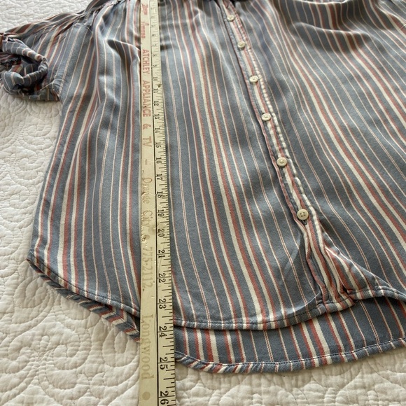 Universal Thread Button Down Short Sleeve Striped Shirt Size Large - Picture 10 of 11